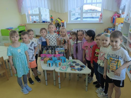 Акция "Ведерко радости" Акция "Ведерко радости".